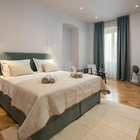 Boutique Lux Odello Old Town Apartman